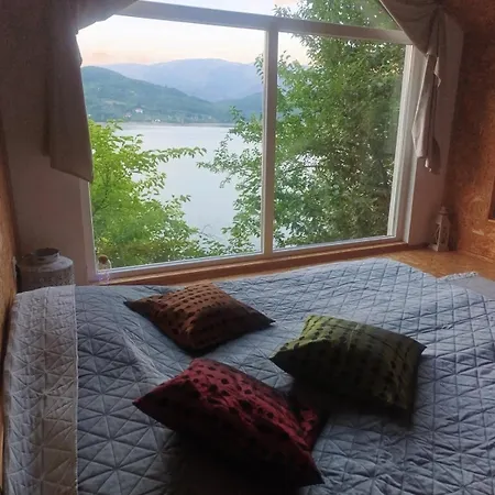 بيت للعطل House Maclura Jablanica